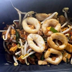 เกาเหลาปลาหมึก ไร้เส้น