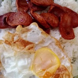 ข้าวหน้ากุนเชียงทอด+ไข่ดาว