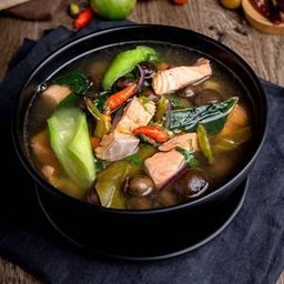 แกงเห็ดเผาะ (แซลมอน)