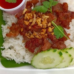ข้าวหมูทอดกระเทียม