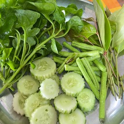 ผักเหนาะ