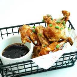 ปีกไก่ทอดซอสเทอริยากิ