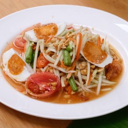 ส้มตำไทยไข่เค็ม