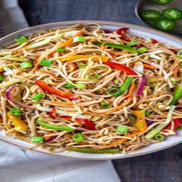 Veg hakka noodle 