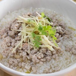 ข้าวต้มหมูสับ