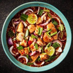 ยำไข่หมึกกระดองย่าง