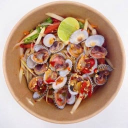 ตำหอยแครง Papaya Spicy Salad With Cockles