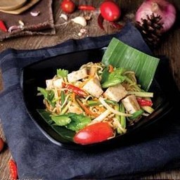 Spicy Instant Noodle Salad