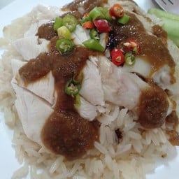 ข้าวมันไก่ต้ม พิเศษ