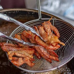 หมูทอดแดดเดียวร้อนๆฟ