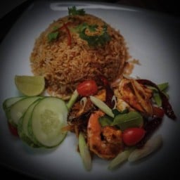 ข้าวผัดต้มยำจิ๊ดจ๊าด