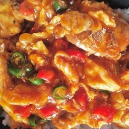 ปลาป๋องผัดไข่ราดข้าวมนุษย์สิ้นเดือน