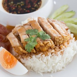 ข้าวหมูกรอบ