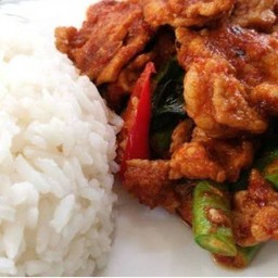 ข้าวพริกแกงหมู