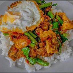 ข้าวราดพริกแกง