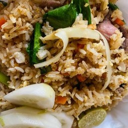 ข้าวผัดหมูกรอบ/ข้าวผัดหมูสามชั้นสไลด์