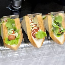 ไส้กรอกห่มผ้าชิ้นละ