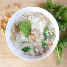 ข้าวต้มหมูสับ