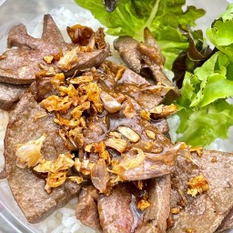 ไม่หร่อยต่อยปาก