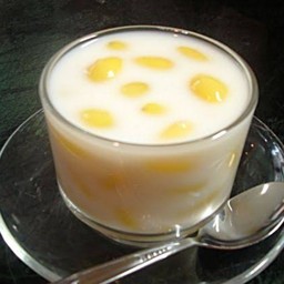 นมสดใส่แปะก๊วย