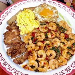 กะเพราล้มควายกุ้ง