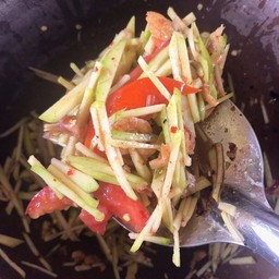 ตำมะม่วงปลาร้าไม่ใส่ปู