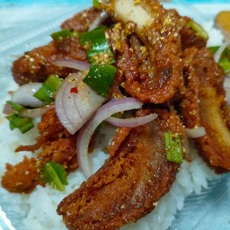 ข้าวยำไก่แซ่บ