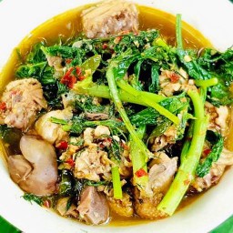 แกงอ่อมเครื่องในไก่