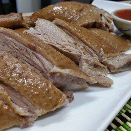 เป็ดพะโล้ 1 ชิ้น