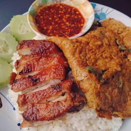 ข้าวไก่ย่างจิ้มแจ่ว+ ไข่เจียวห่อหมกทรงเครื่อง