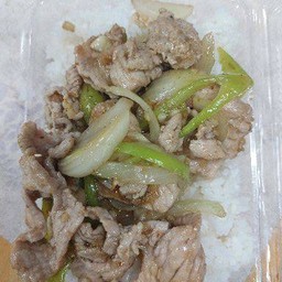 ข้าวราดพริกหยวก