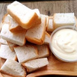 ขนมปังนมข้น