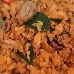 ข้าวผัดต้มยำเห็ด