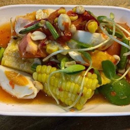 ตำข้าวโพดไข่เค็ม