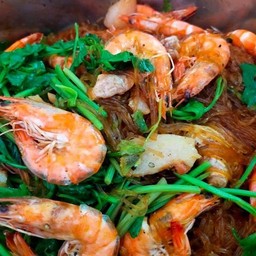 กุ้งอบวุ้นเส้น