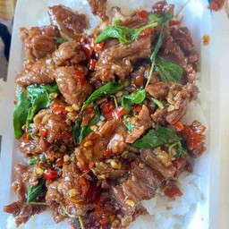 กระเพราเนื้อ(ราดข้าว)