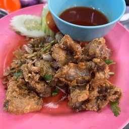 ไส้อ่อนทอดกระเทียม