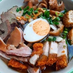 อาหารตามสั่ง เจ้นีนี วิภาวดี64