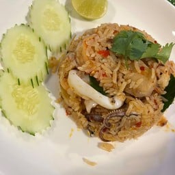 ข้าวผัดต้มยำทะเล