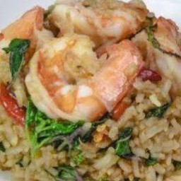 ข้าวผัดกะเพากุ้งคลุก