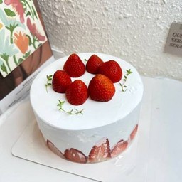 Strawberry shortcake สตอเบอร์รี่ชอทเค้ก 1 ปอนด์