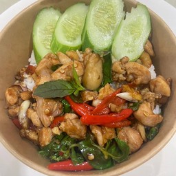 กะเพราไก่(อกไ่ก่)200 กรัม