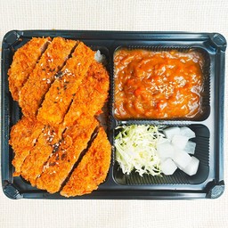 แกงกะหรี่ หมูซามูไรชุบแป้งทอด