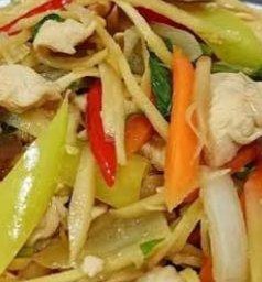ไก่ผัดขิง