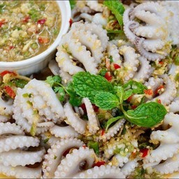 หมึกสายลวกจิ้ม