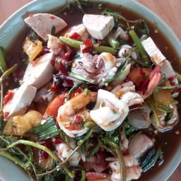ร้านมีโชค มีลาบ กิ่งแก้ว37