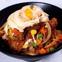 ข้าวหน้าหมูคัทซึ