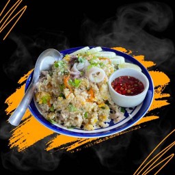 ข้าวผัดปลาหมึก จานเล็ก