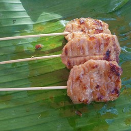 น้องอัยวาหมูปิ้ง