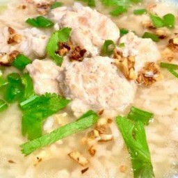 ข้าวต้มไก่สับทรงเครื่อง